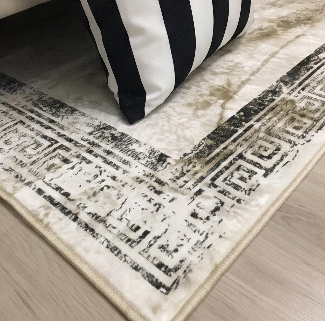 CHAİN MARBLE GOLD - Kaymaz Deri Taban Makinede Yıkanabilir Salon Oturma Odası Mutfak Halısı