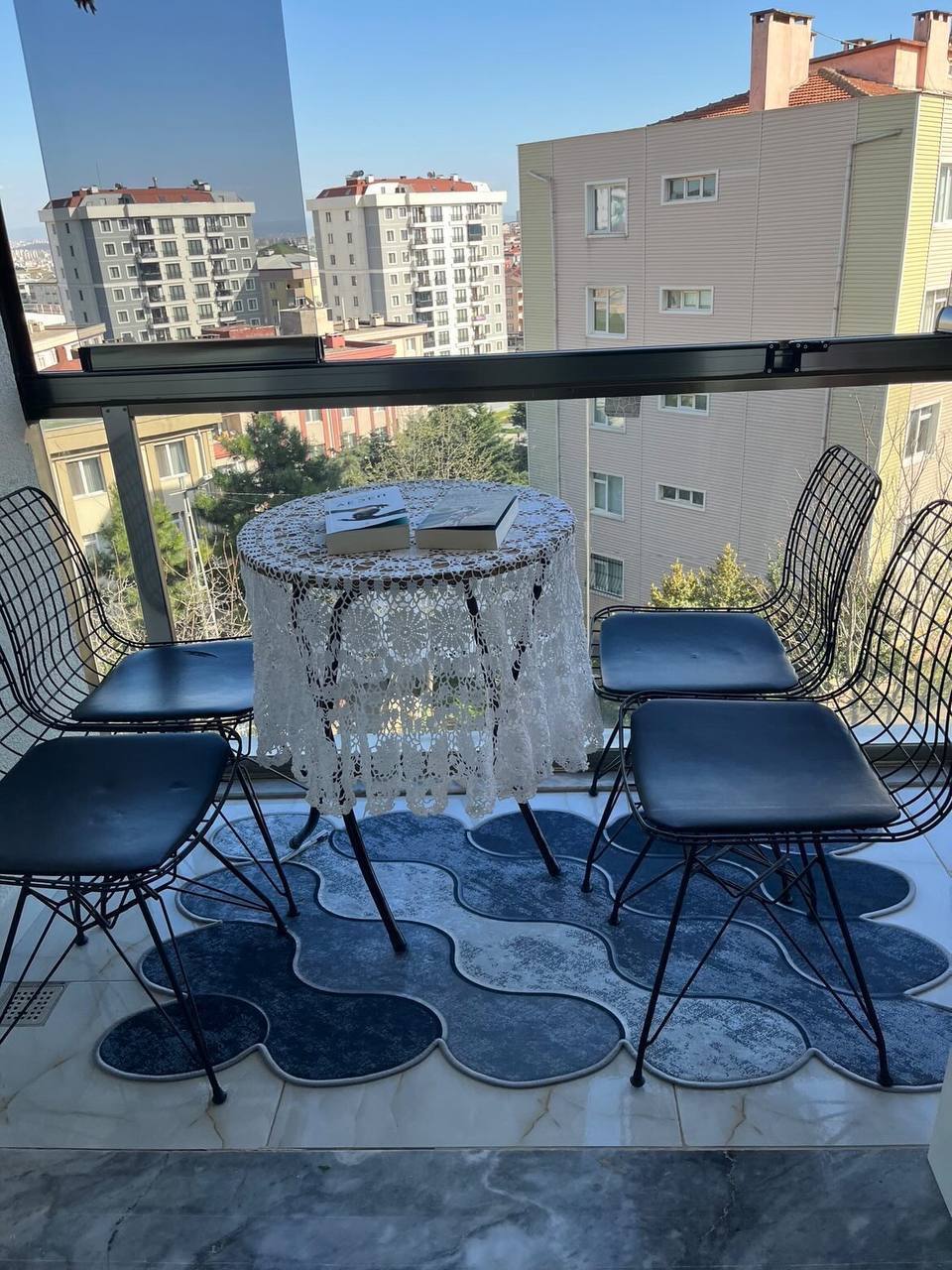 FORM GRİ - Kaymaz Deri Taban Makinede Yıkanabilir Salon Oturma Odası Mutfak Halısı